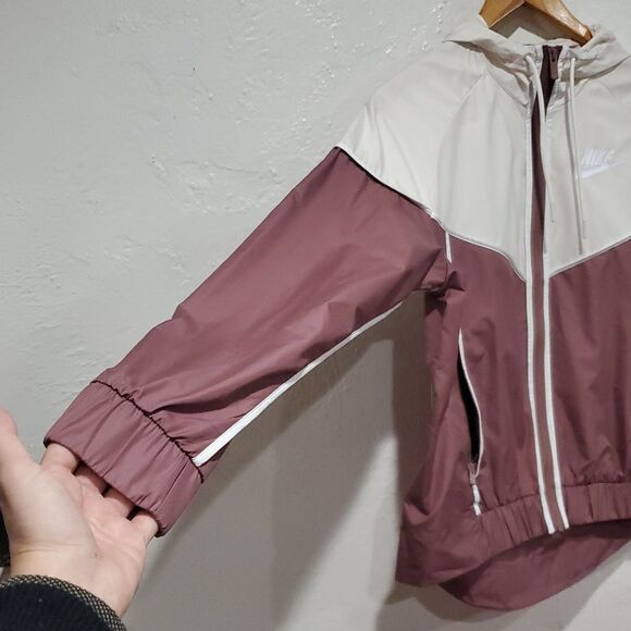 Nike Running Jacket Size S - Picture 4 of 10